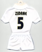 Real Madrid - Home - 2003-2004 - Zidane - Thanks to TOPteams